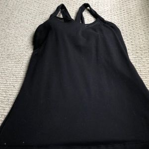 Lululemon black tank size 6 with built in bra